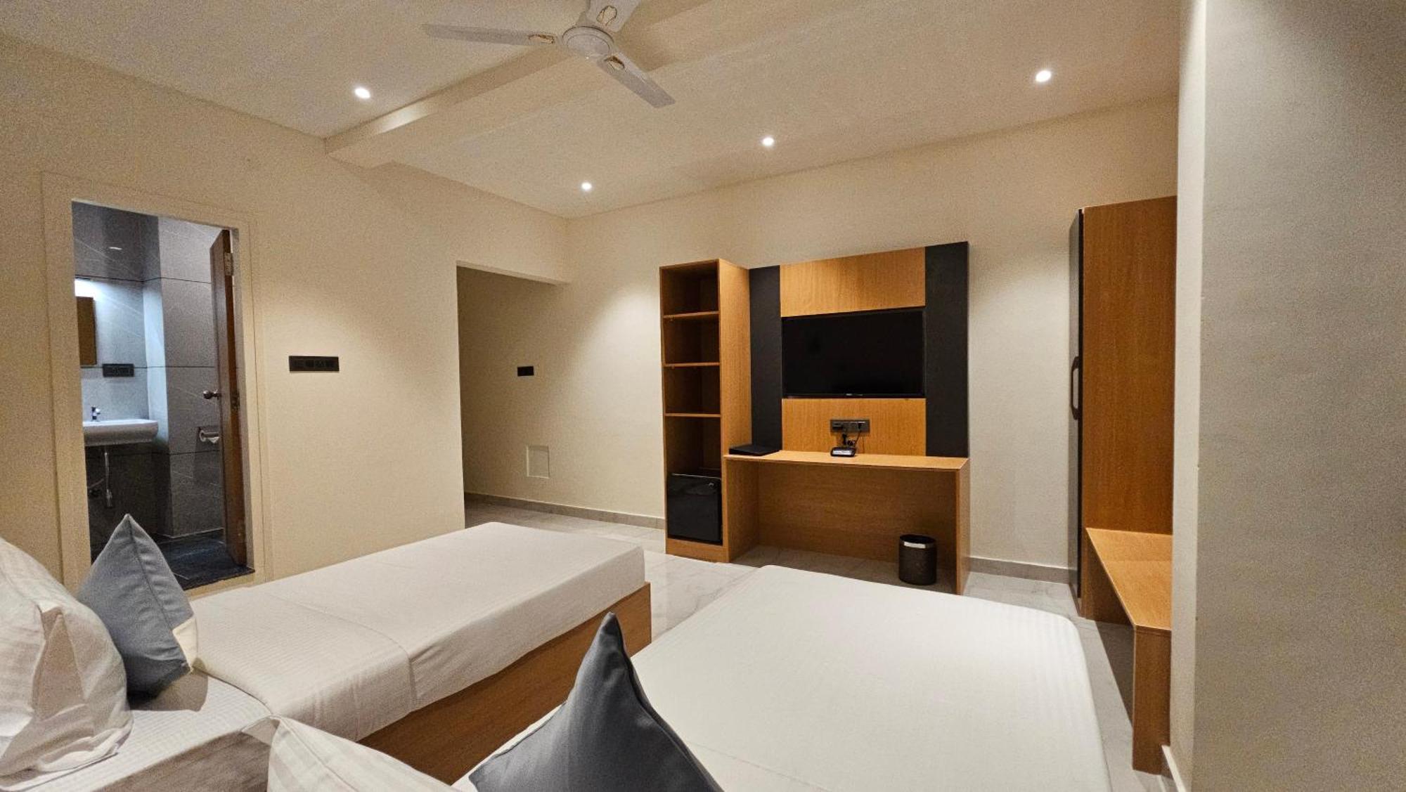 Emerald Urban Comforts Mysore Exterior foto